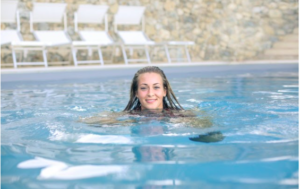 HOW TO GET RID OF CHLORINE SMELL ON BODY